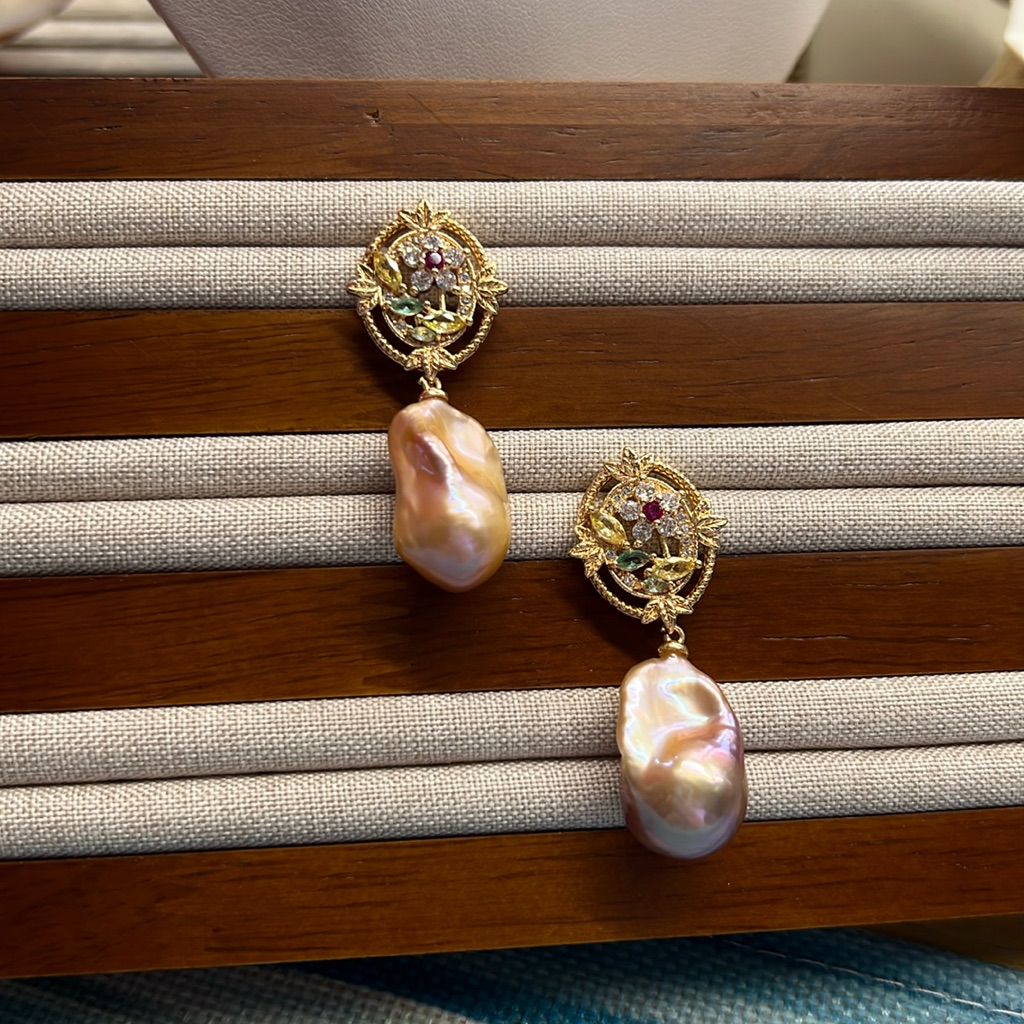 M205 Luxe - Flame Ball Freshwater Jumbo Pearl Gold Flower Dangle Post Earrings